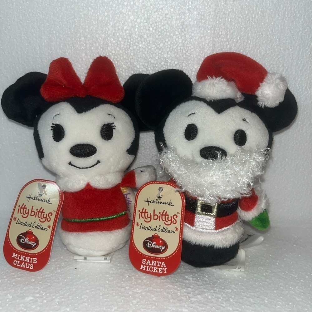 Disney Hallmark itty bittys Limited Edition Santa Mickey & Minnie Claus